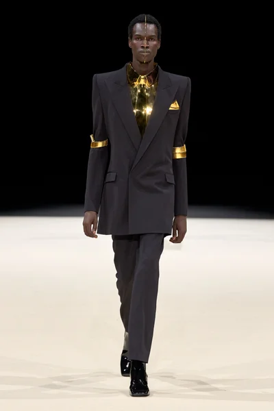 Look 45
